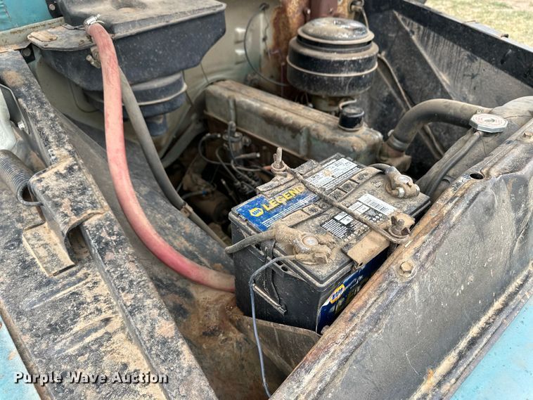 image for item OI9017 1962 Chevrolet 60 grain truck