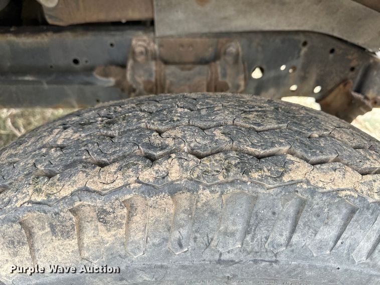 image for item OI9017 1962 Chevrolet 60 grain truck