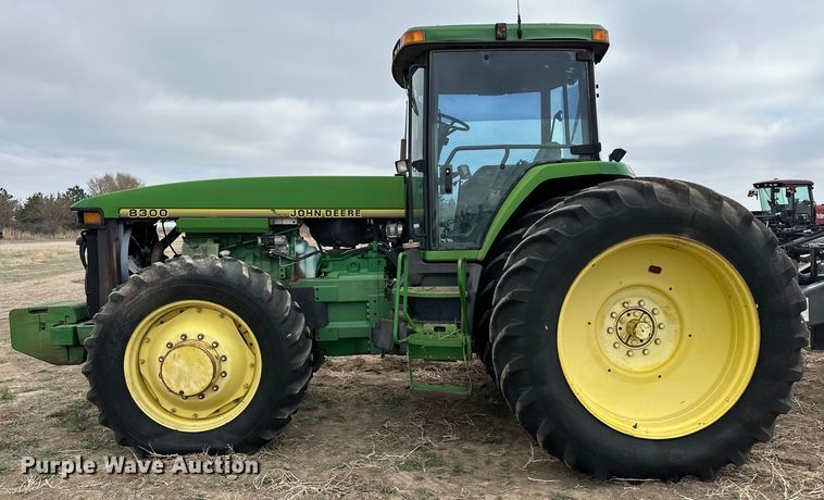 image for item OI9299 1995 John Deere 8300 MFWD tractor