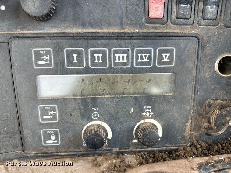 image for item OI9299 1995 John Deere 8300 MFWD tractor