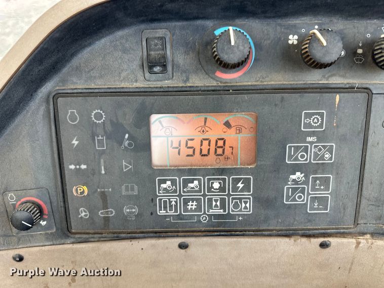 image for item OI9299 1995 John Deere 8300 MFWD tractor