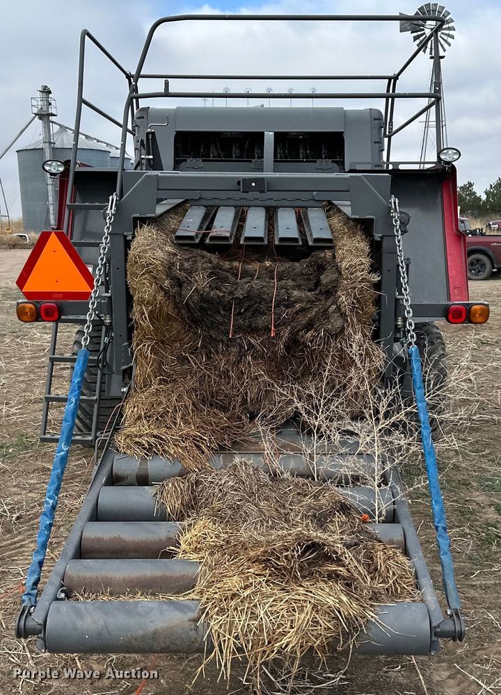 image for item OI9300 2014 Massey Ferguson 2270 large square baler