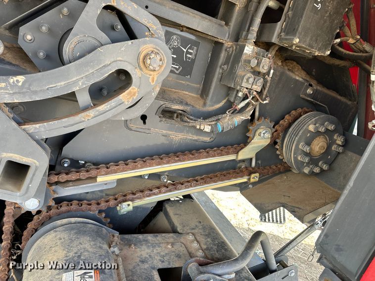 image for item OI9300 2014 Massey Ferguson 2270 large square baler