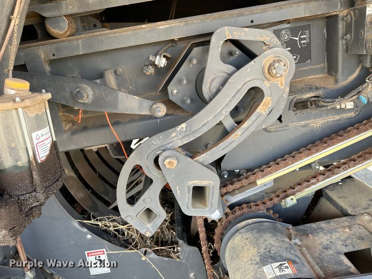 image for item OI9300 2014 Massey Ferguson 2270 large square baler