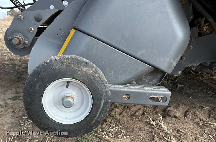 image for item OI9300 2014 Massey Ferguson 2270 large square baler