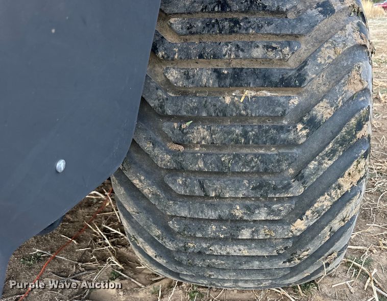 image for item OI9300 2014 Massey Ferguson 2270 large square baler