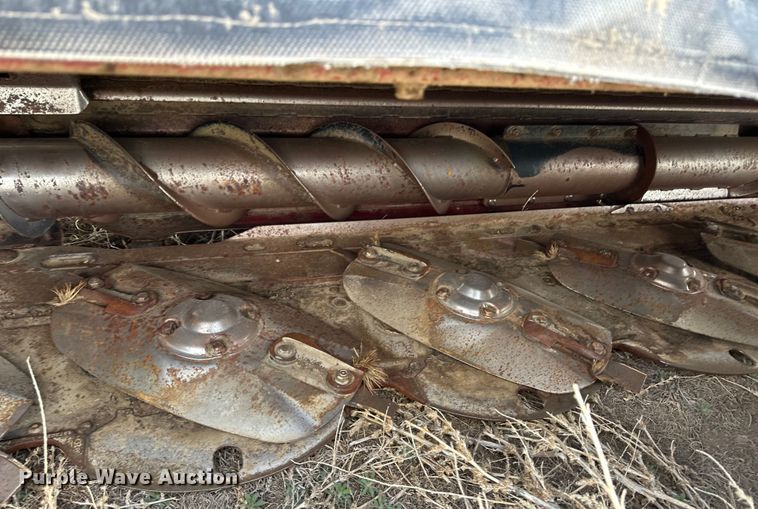 image for item OI9301 2016 MacDon M205 swather / windrower