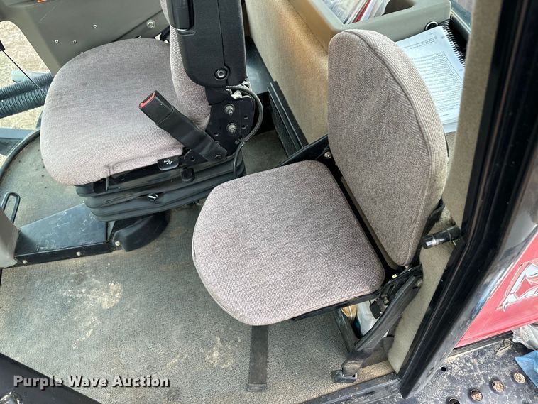 image for item OI9301 2016 MacDon M205 swather / windrower