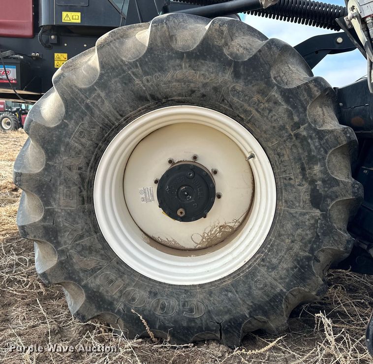 image for item OI9303 2014 MacDon M155 swather / windrower