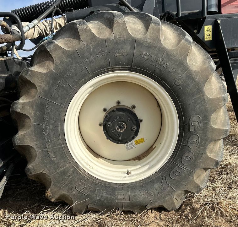 image for item OI9303 2014 MacDon M155 swather / windrower