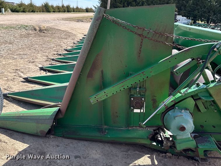 image for item OI9342 John Deere 930 rigid head