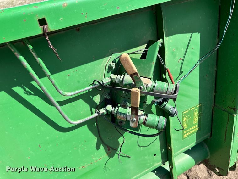 image for item OI9342 John Deere 930 rigid head