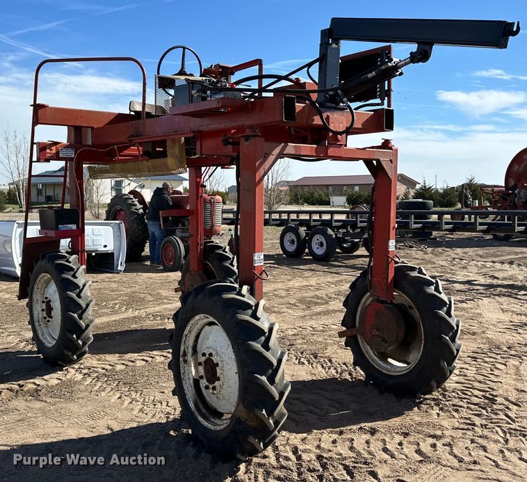 image for item OI9350 Irrigation pivot service machine