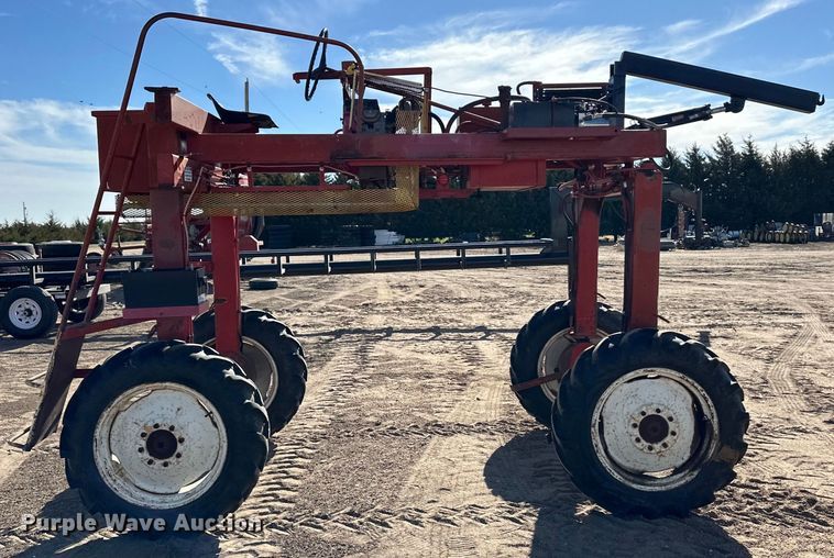 image for item OI9350 Irrigation pivot service machine