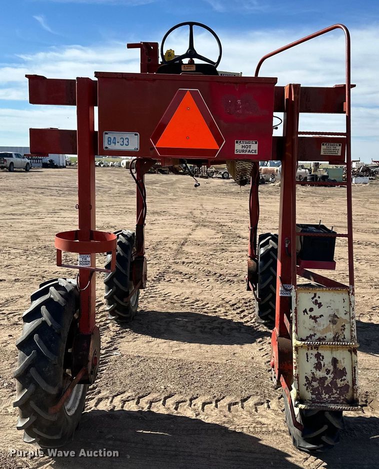 image for item OI9350 Irrigation pivot service machine