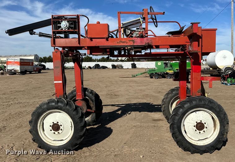 image for item OI9350 Irrigation pivot service machine