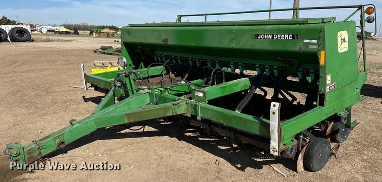 image for item OI9356 John Deere 750 grain drill