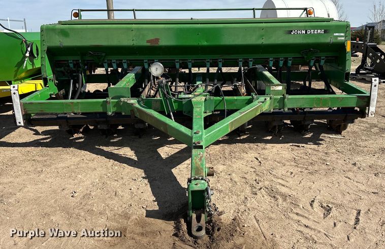 image for item OI9356 John Deere 750 grain drill