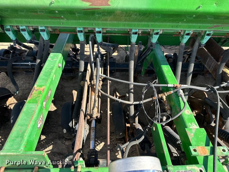 image for item OI9356 John Deere 750 grain drill