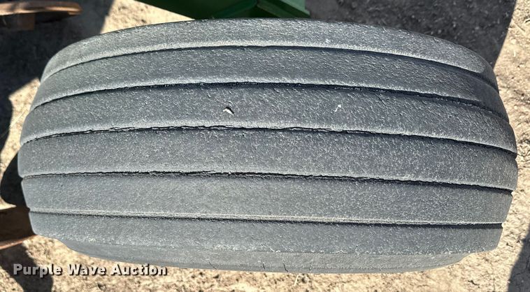 image for item OI9356 John Deere 750 grain drill