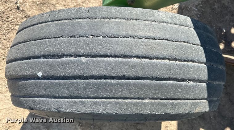 image for item OI9356 John Deere 750 grain drill