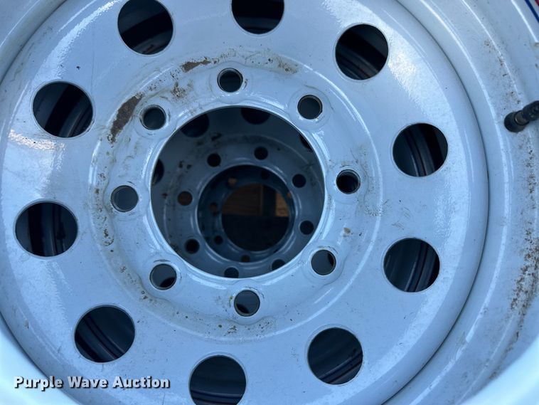 image for item OI9361 (8) trailer tires and wheels