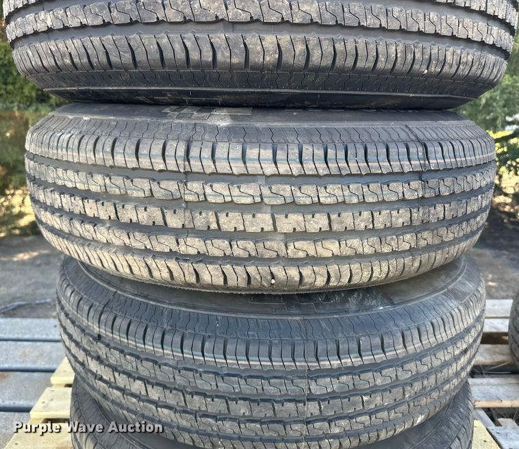 image for item OI9361 (8) trailer tires and wheels