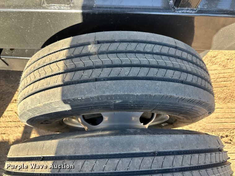 image for item OI9371 Industrias America 20x4 hay bale trailer