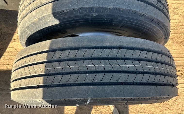 image for item OI9371 Industrias America 20x4 hay bale trailer