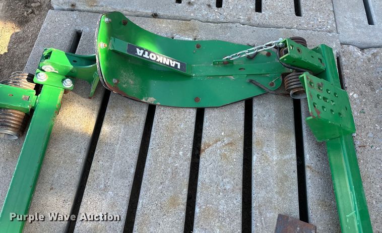 image for item OI9372 Lankota stalk smashers