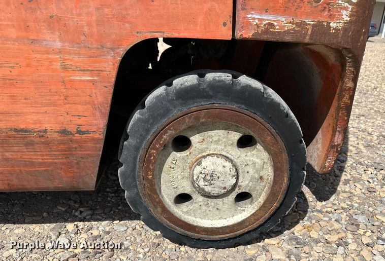 image for item OI9374 Datsun CPF02 forklift