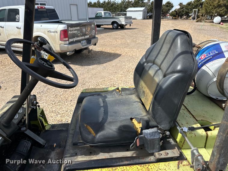 image for item OI9375 Clark C500 forklift