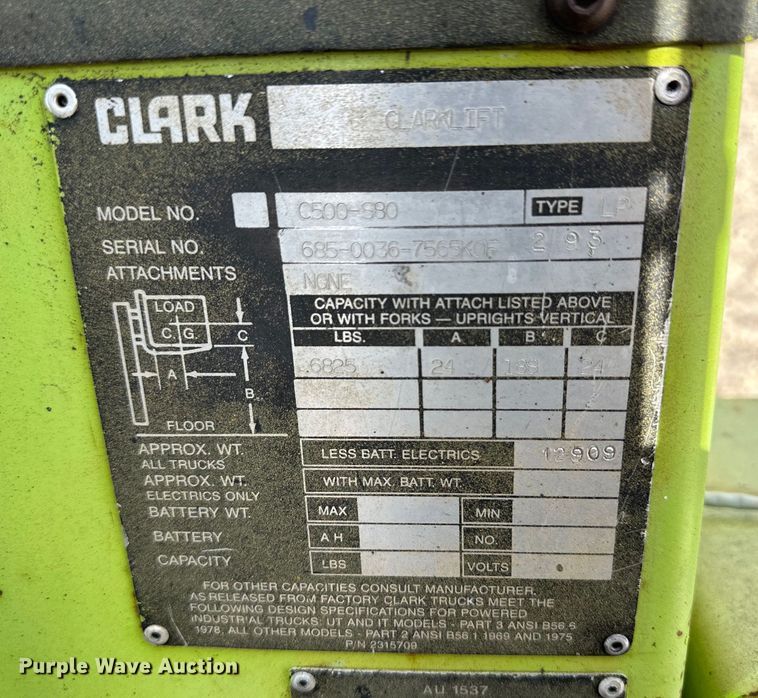 image for item OI9375 Clark C500 forklift