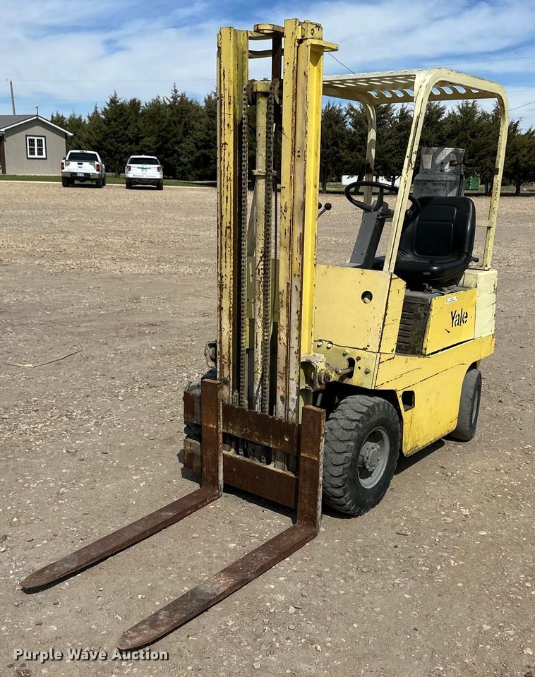 image for item OI9376 Yale forklift