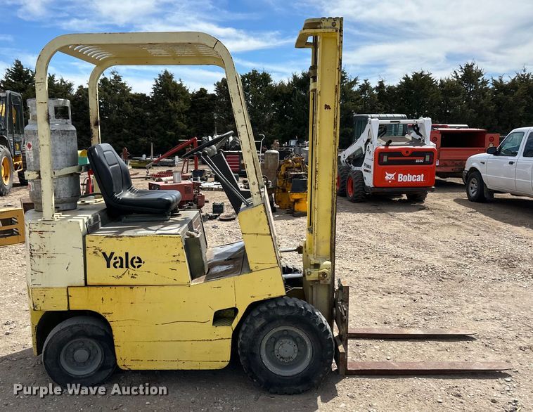 image for item OI9376 Yale forklift
