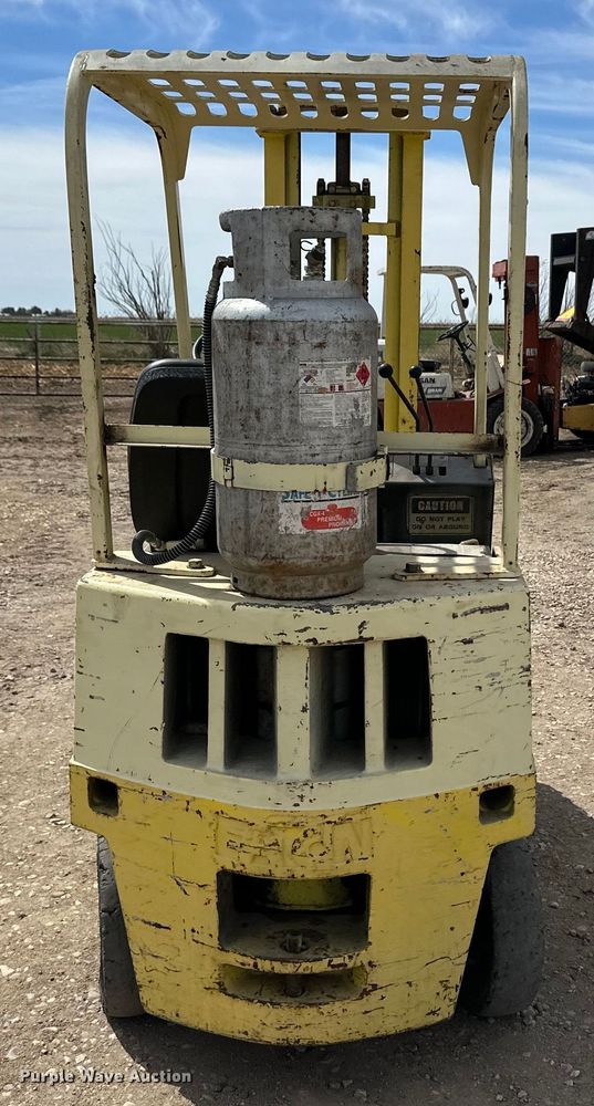 image for item OI9376 Yale forklift