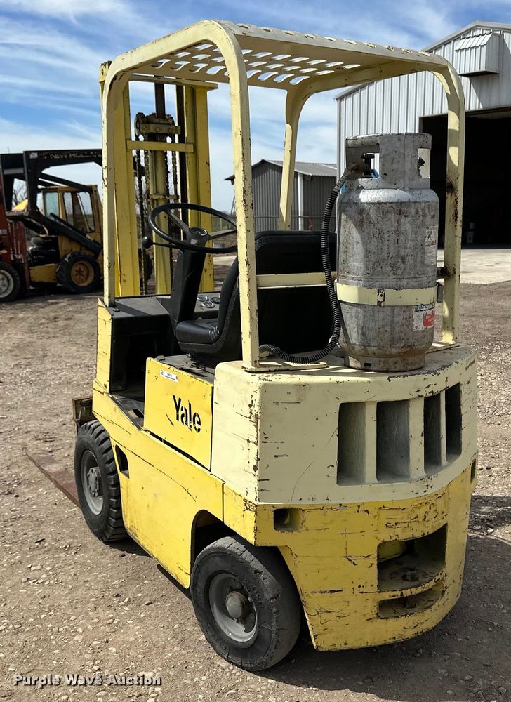 image for item OI9376 Yale forklift