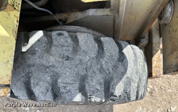 image for item OI9376 Yale forklift