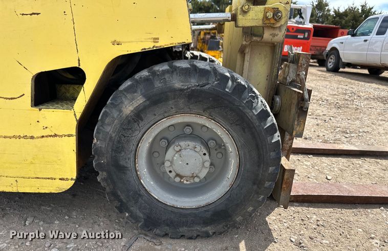 image for item OI9376 Yale forklift
