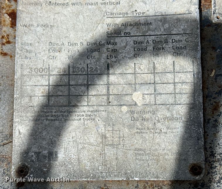 image for item OI9376 Yale forklift