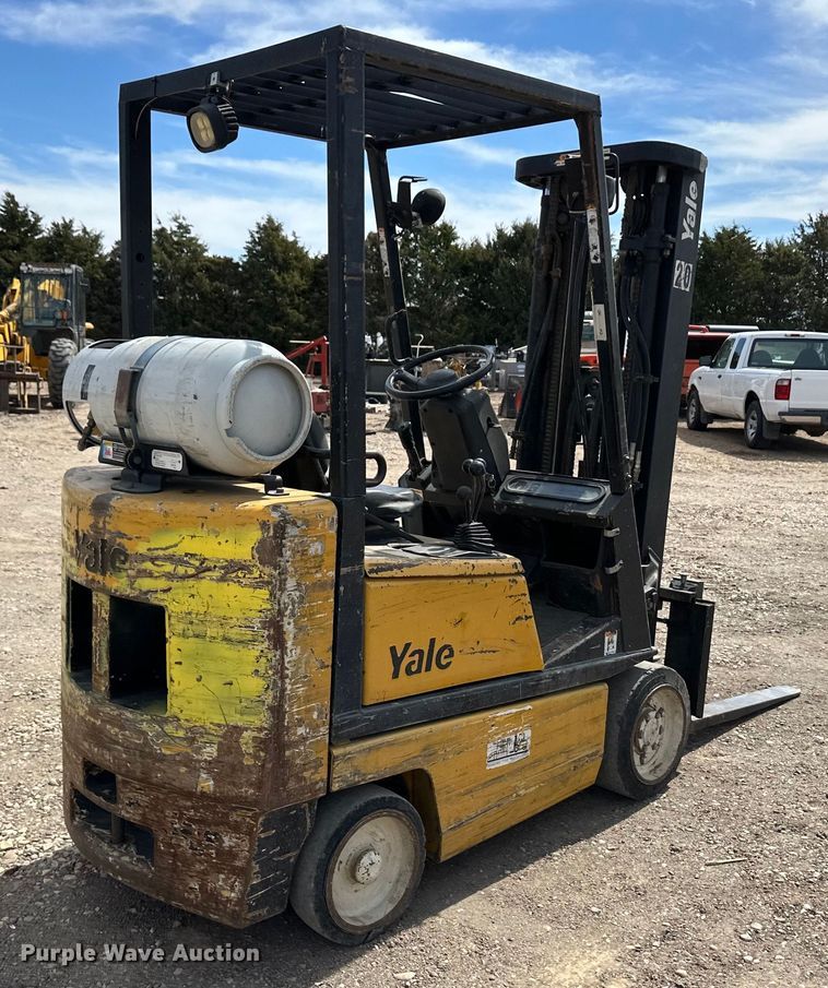 image for item OI9377 Yale forklift