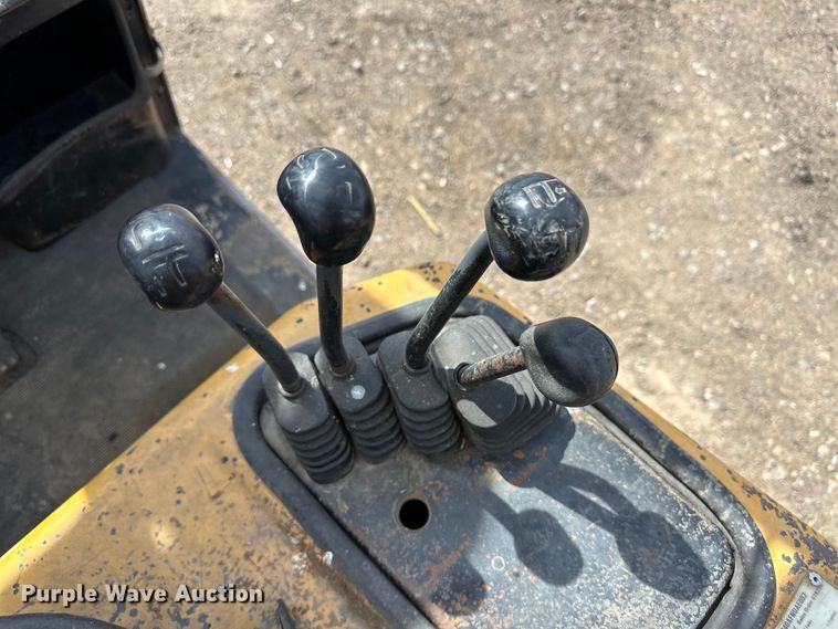 image for item OI9377 Yale forklift