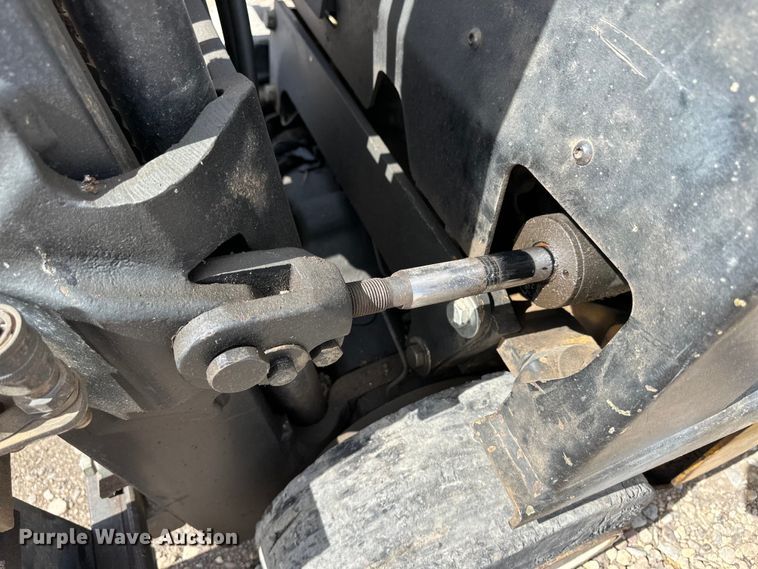 image for item OI9377 Yale forklift