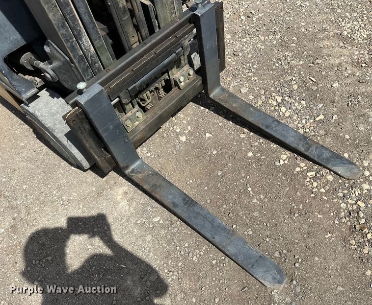 image for item OI9377 Yale forklift