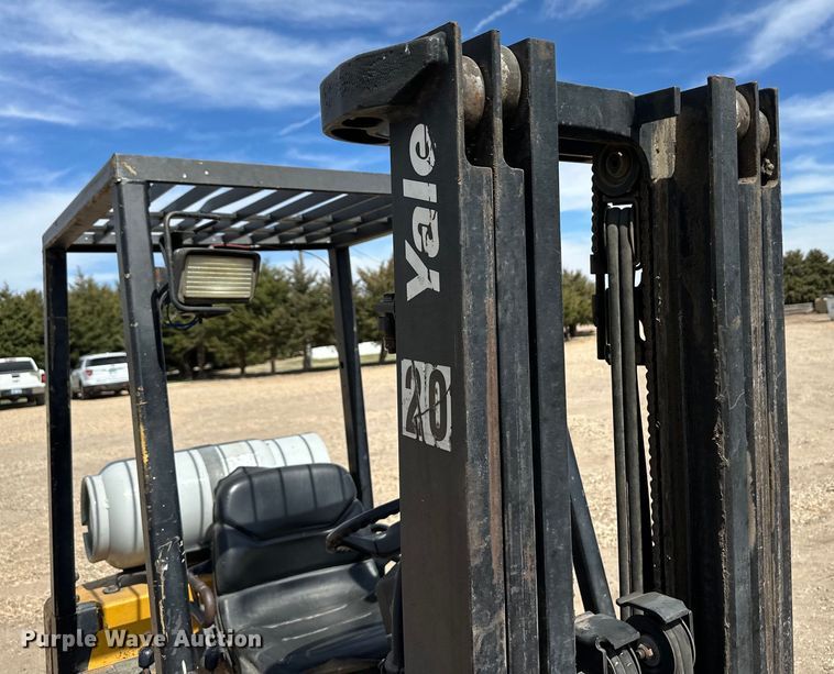 image for item OI9377 Yale forklift