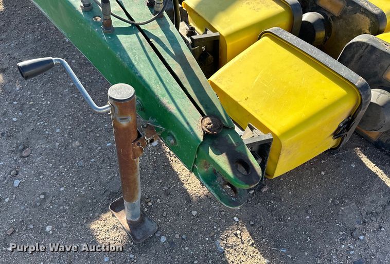 image for item OI9401 John Deere 7200 Conservation planter