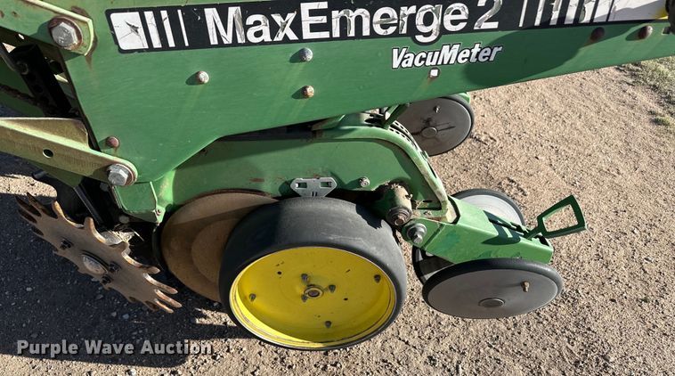 image for item OI9401 John Deere 7200 Conservation planter