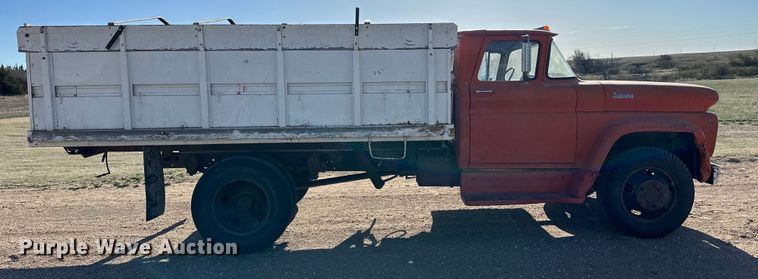 image for item OI9402 1961 Chevrolet Viking 60 grain truck