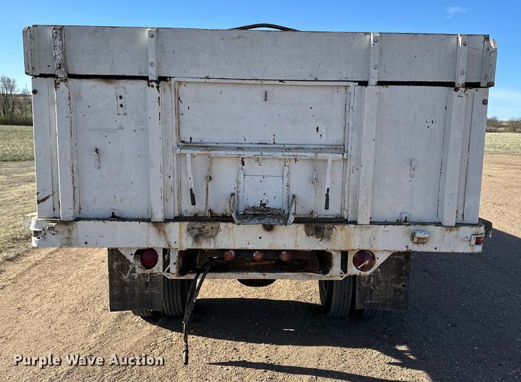 image for item OI9402 1961 Chevrolet Viking 60 grain truck