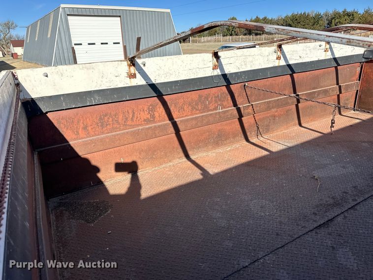 image for item OI9402 1961 Chevrolet Viking 60 grain truck